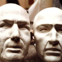 sculpture /
