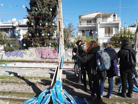 Acústicas Urbanas para 6 colunas sobre madeira e 702 relicários
